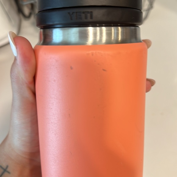 Yeti Tumbler Coral - Picture 3 of 5